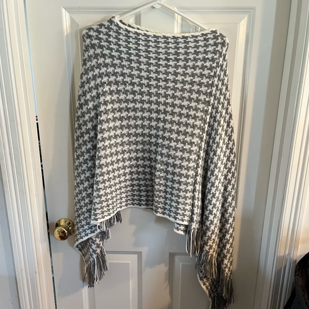Womens poncho